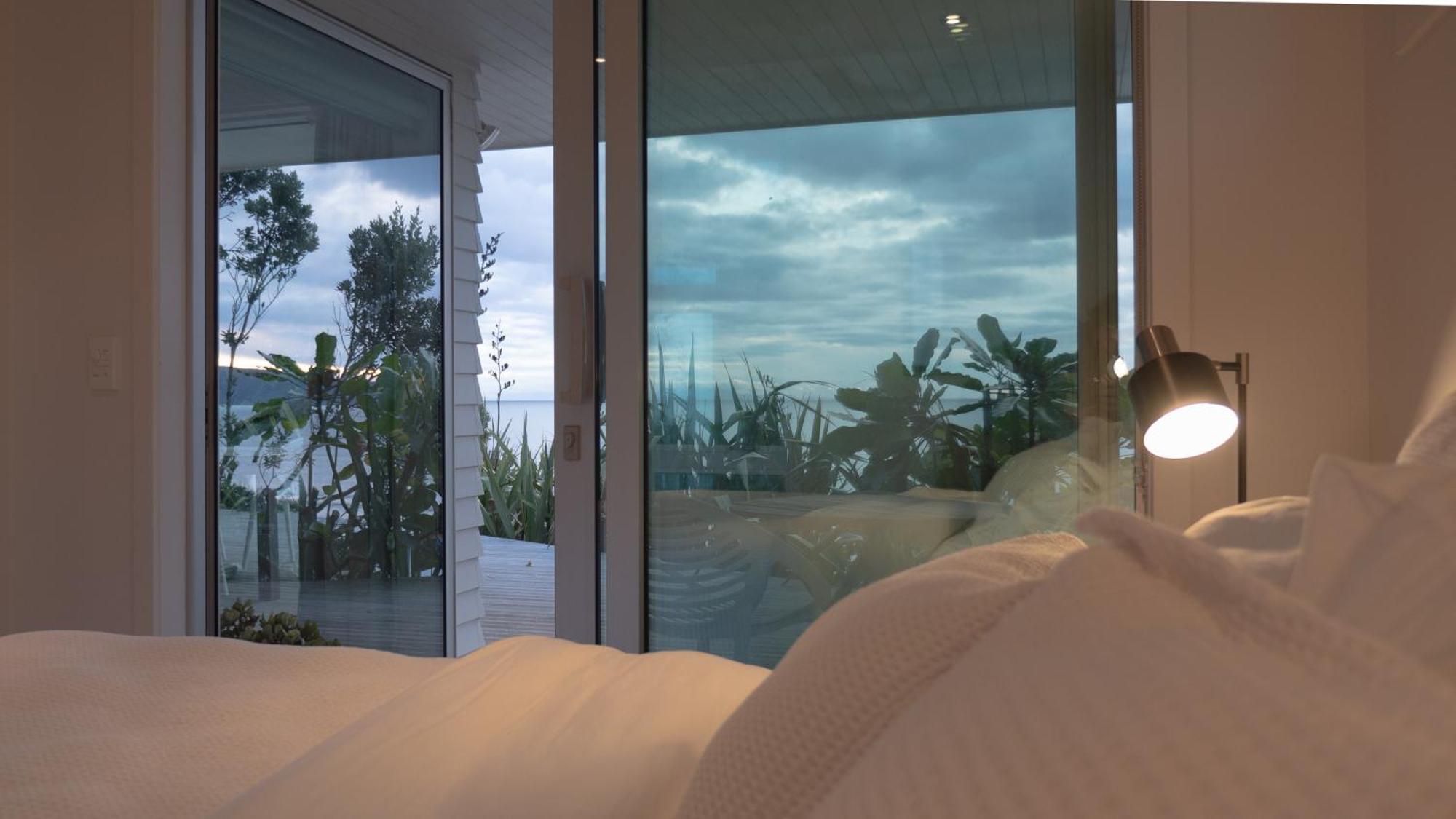 Villa Seascapes Waterfront 2 à Paraparaumu Extérieur photo