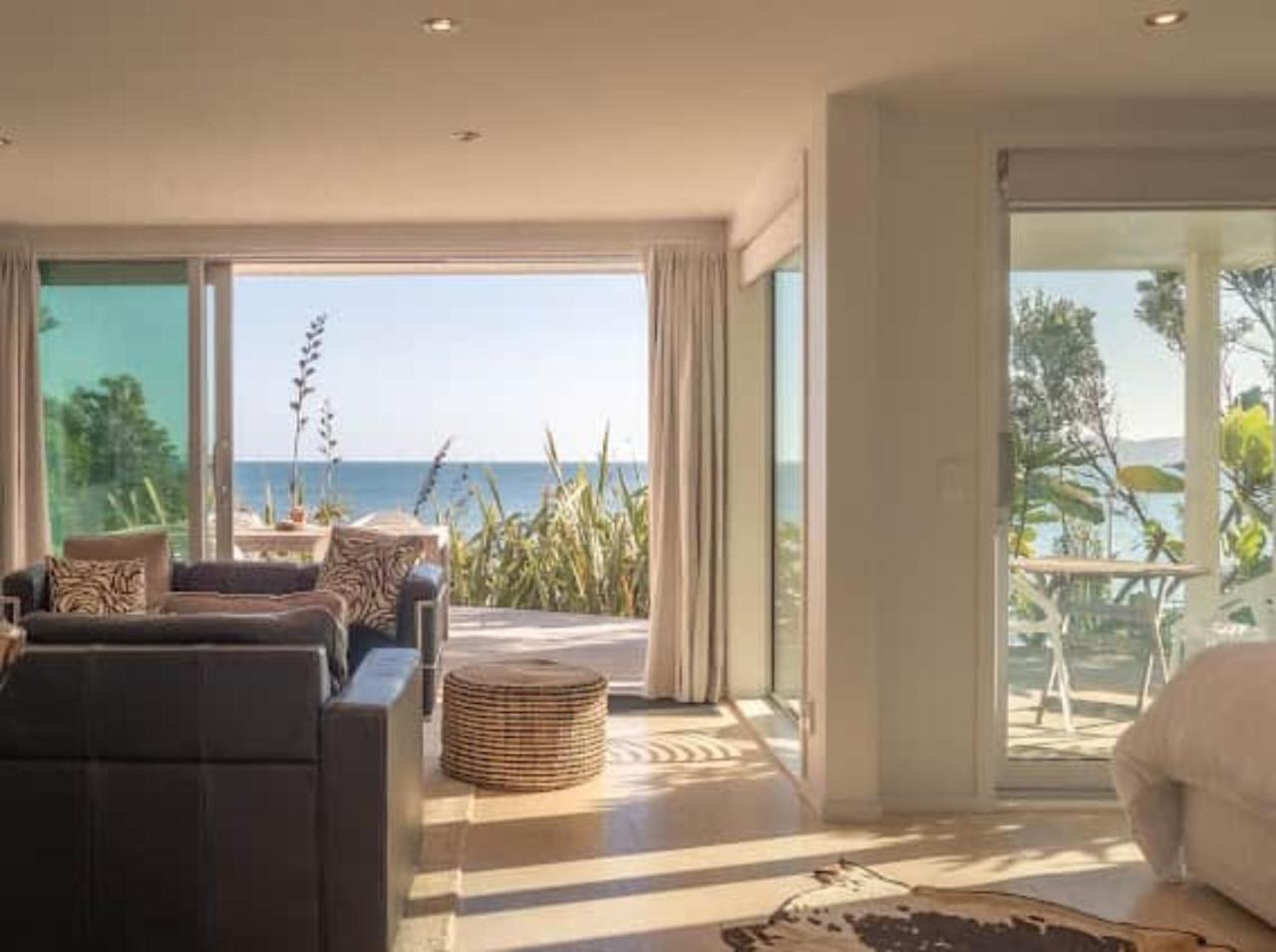 Villa Seascapes Waterfront 2 à Paraparaumu Extérieur photo